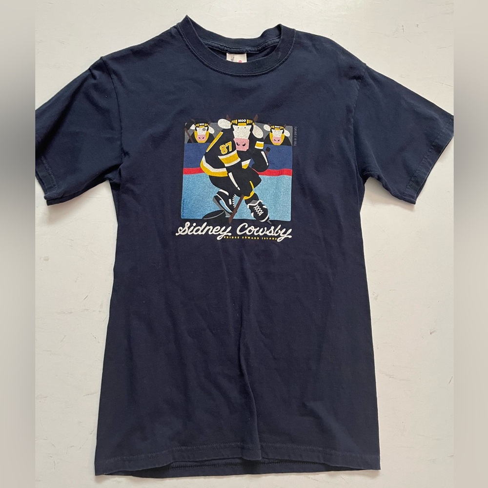 Cows 100% Cotton Blue Sidney Cowsby Tshirt Small Womens